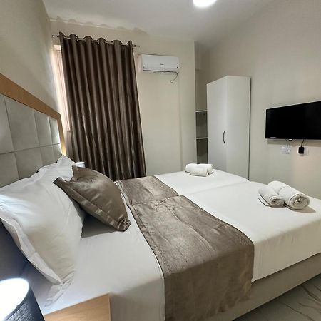 Dream Apartments Saranda ภายนอก รูปภาพ
