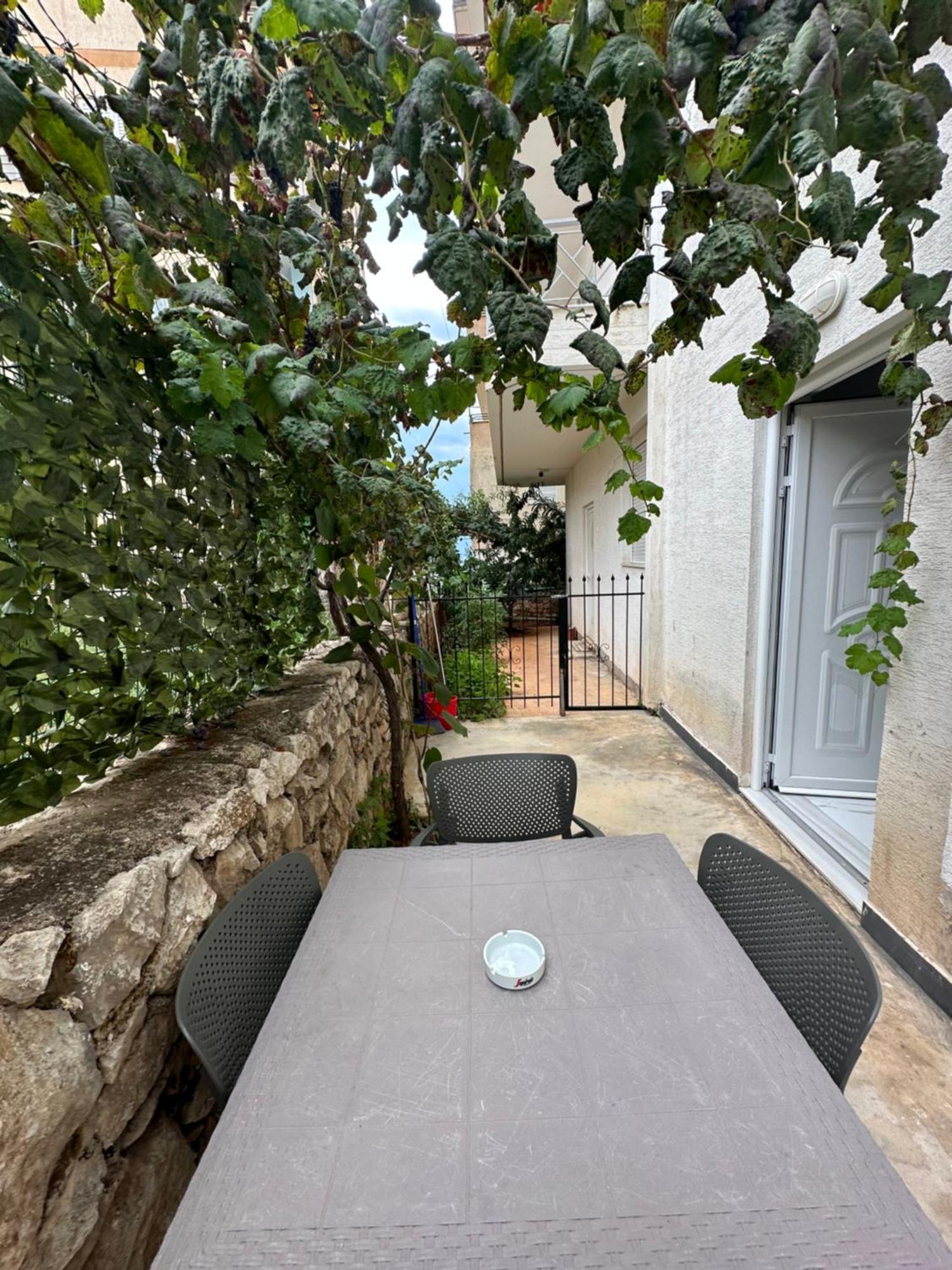 Dream Apartments Saranda ภายนอก รูปภาพ